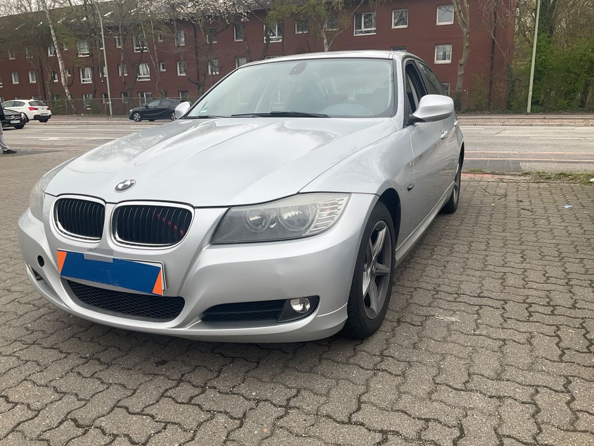 BMW 3er 2011 — photo 1