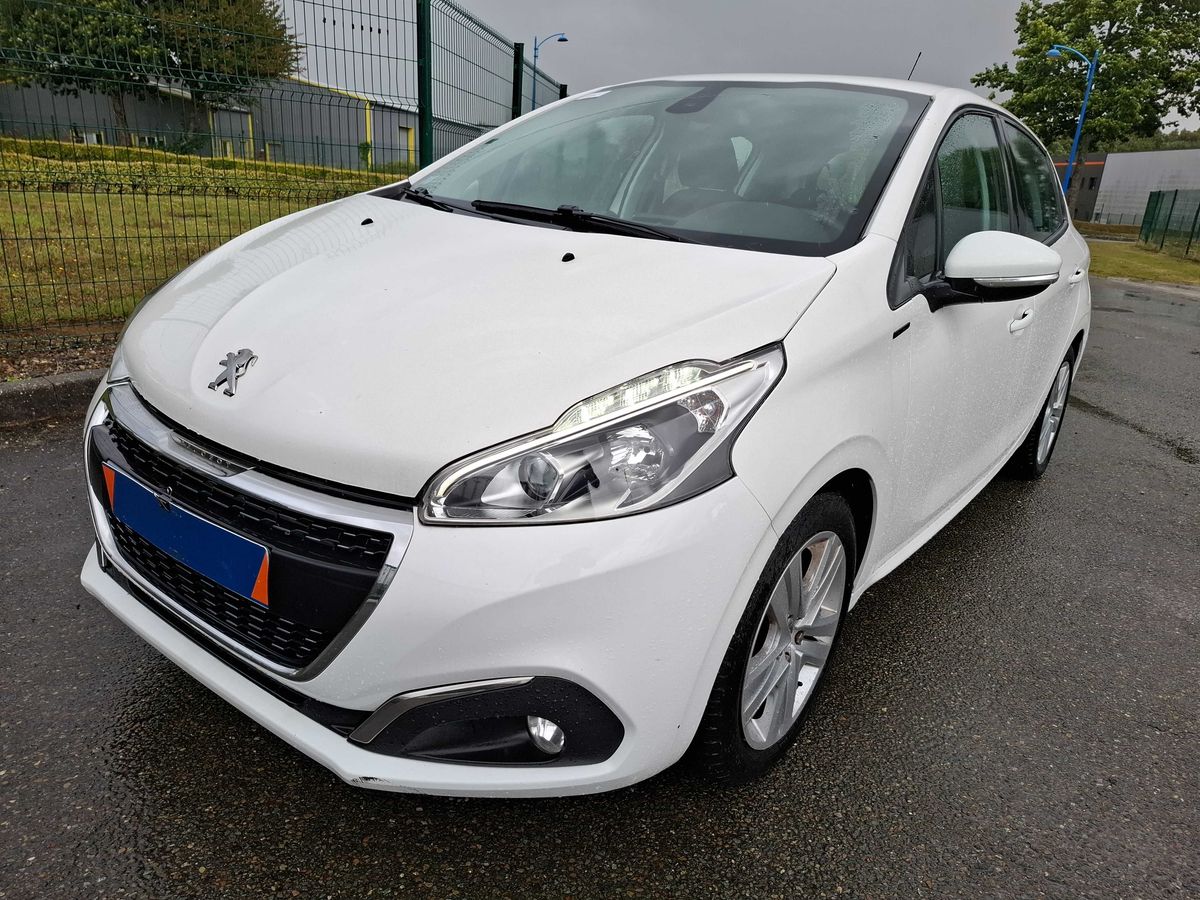 Peugeot 208 1.2 PureTech Signature