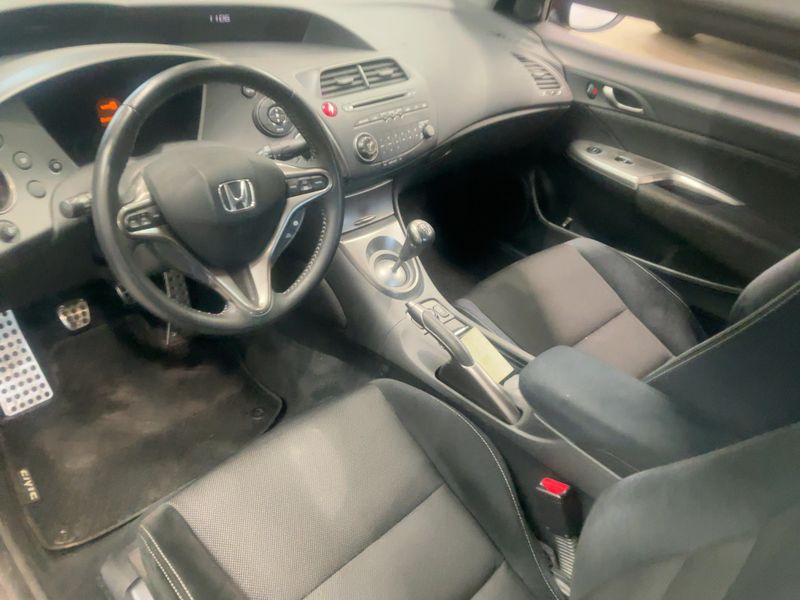 Honda Civic 1.4 Type S — zdjęcie 12