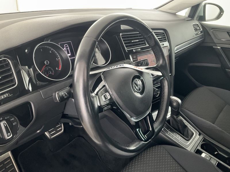 Volkswagen Golf VII 2.0 TDI United Start-Stopp 2020 – снимка 29