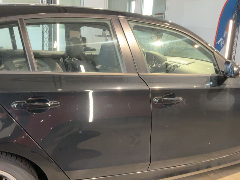 BMW 1er 118i 2009 – снимка 10