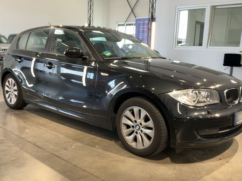 BMW 1er 118i 2009 – снимка 12