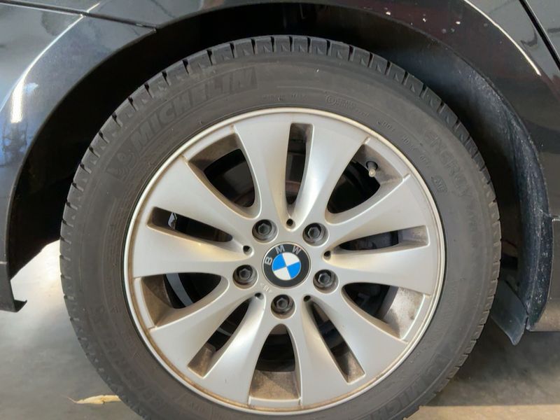 BMW 1er 118i 2009 – снимка 9