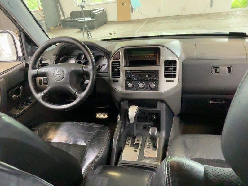 Mitsubishi Pajero 3.2 DI-D Dakar — zdjęcie 12