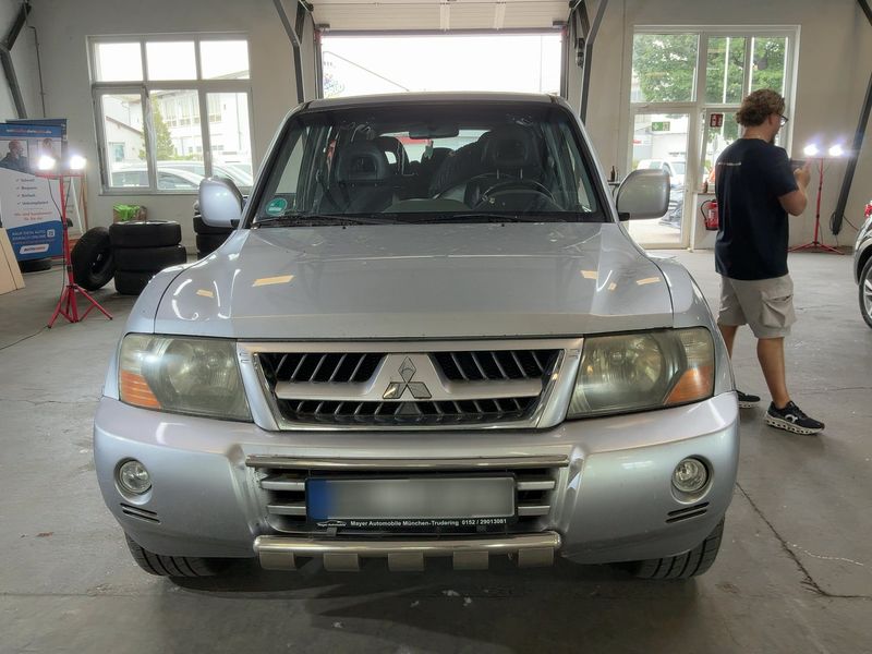 Mitsubishi Pajero 3.2 DI-D Dakar — zdjęcie 9
