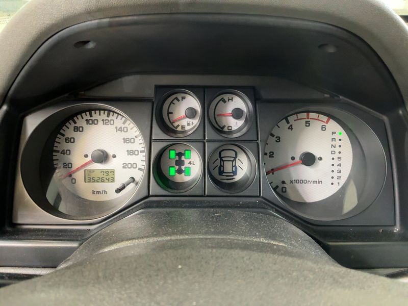 Mitsubishi Pajero 3.2 DI-D Dakar — zdjęcie 13