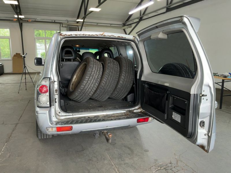 Mitsubishi Pajero 3.2 DI-D Dakar — zdjęcie 10