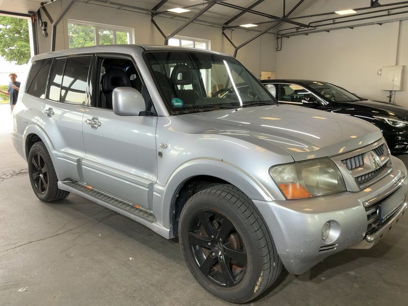 Mitsubishi Pajero 3.2 DI-D Dakar — zdjęcie 8