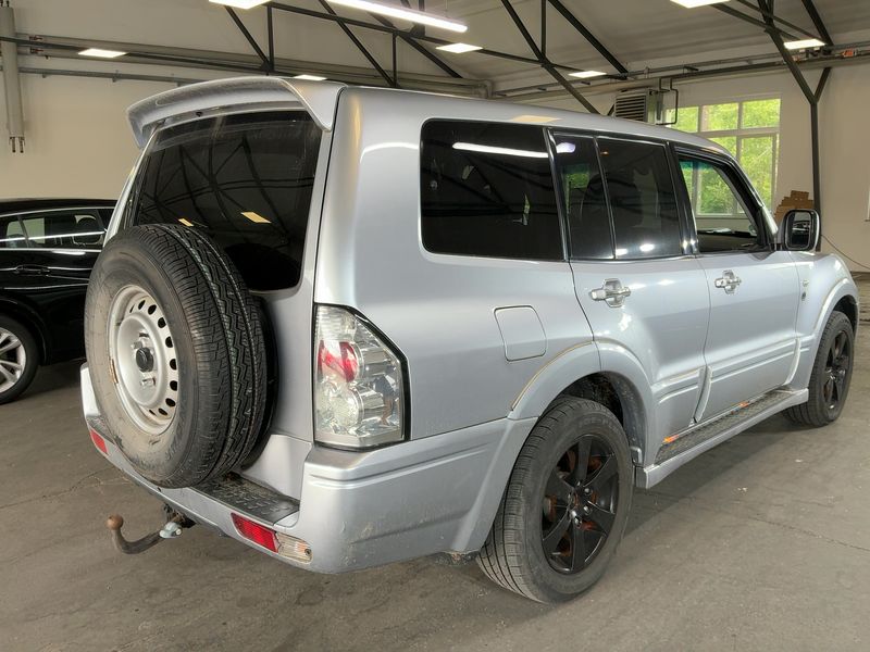 Mitsubishi Pajero 3.2 DI-D Dakar — zdjęcie 6