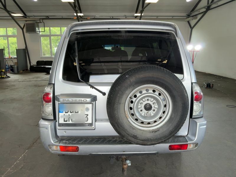 Mitsubishi Pajero 3.2 DI-D Dakar — zdjęcie 5
