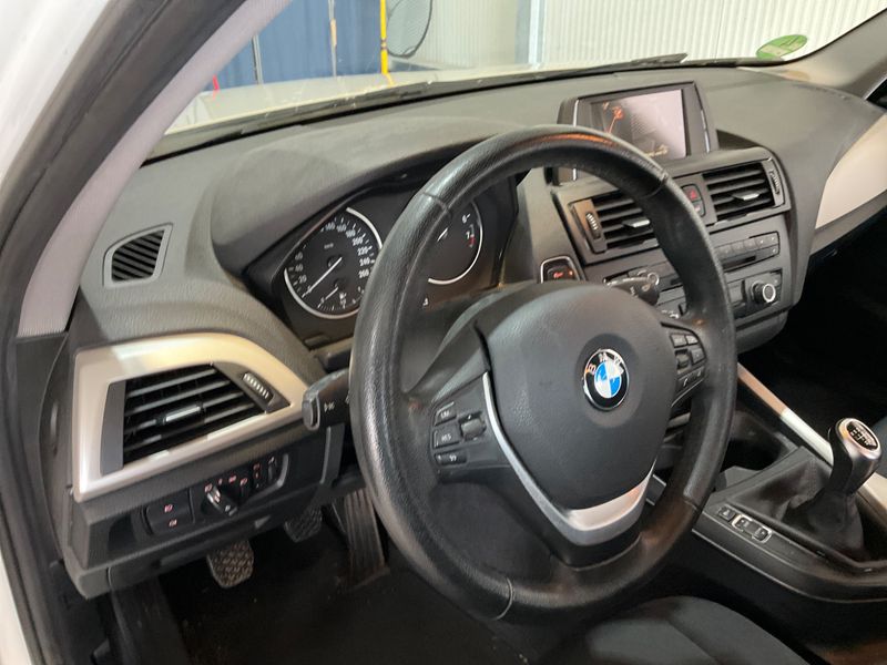BMW 1er 116i 2014 – снимка 25