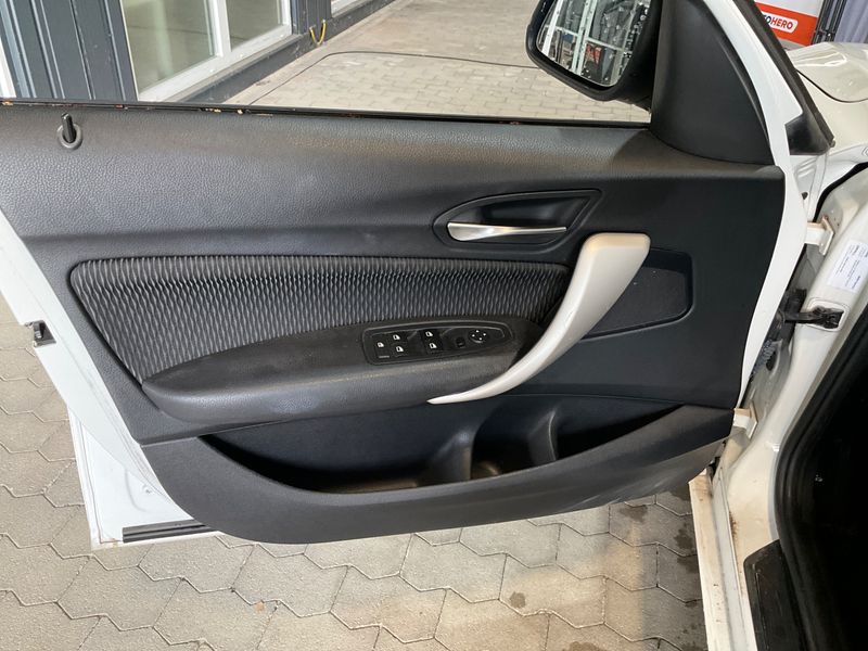 BMW 1er 116i 2014 – снимка 31