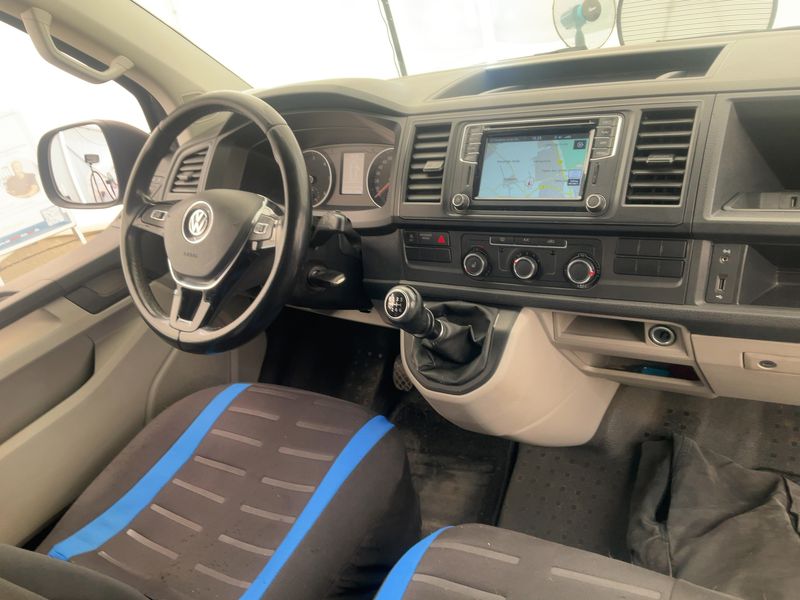 Volkswagen T6 Transporter 2.0 TDI Kasten lang — zdjęcie 12