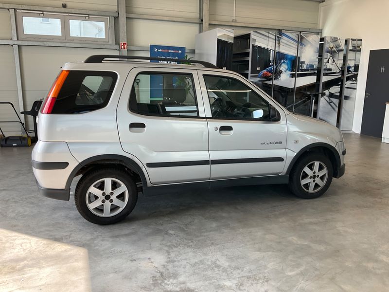 Suzuki Ignis 1.5 Classic — zdjęcie 2