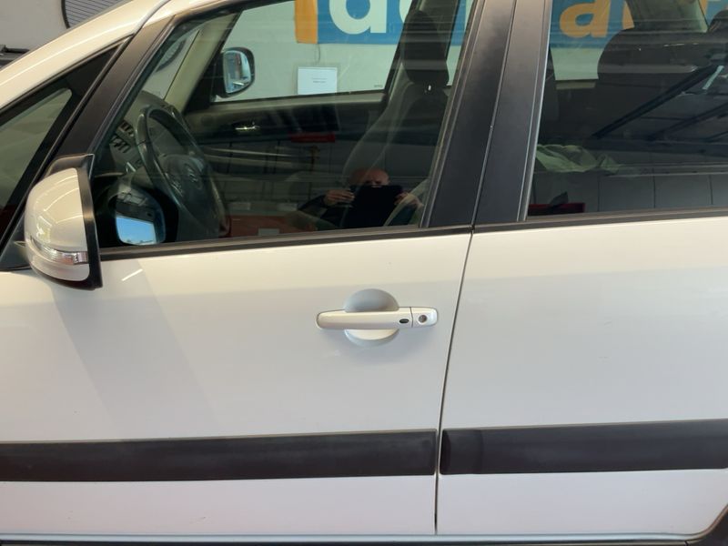 Suzuki SX4 1.6 Limited 4x4 — zdjęcie 4