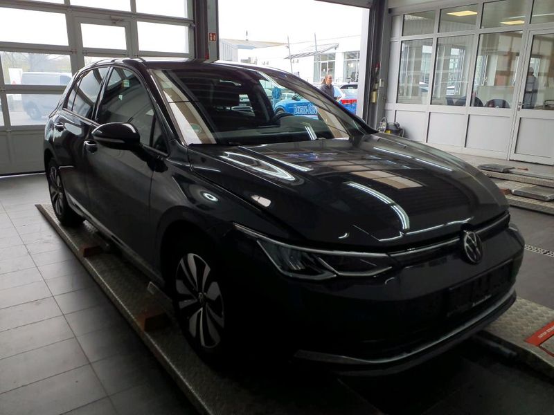 Volkswagen Golf VIII 1.0 TSI Move — zdjęcie 13