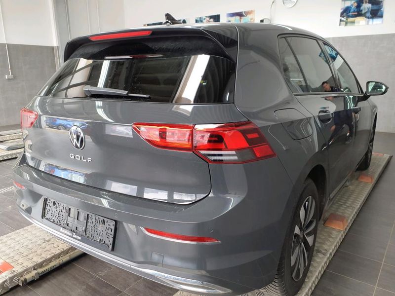 Volkswagen Golf VIII 1.0 TSI Move — zdjęcie 15