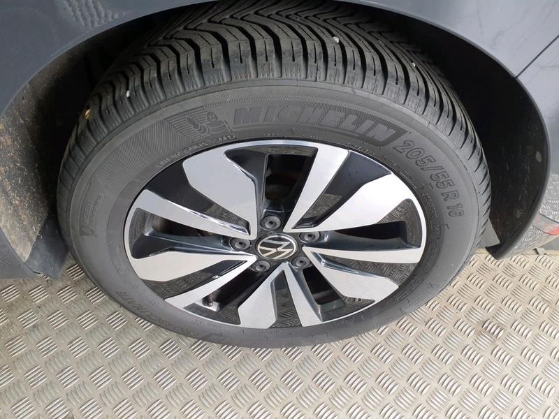 Volkswagen Golf VIII 1.0 TSI Move — zdjęcie 25