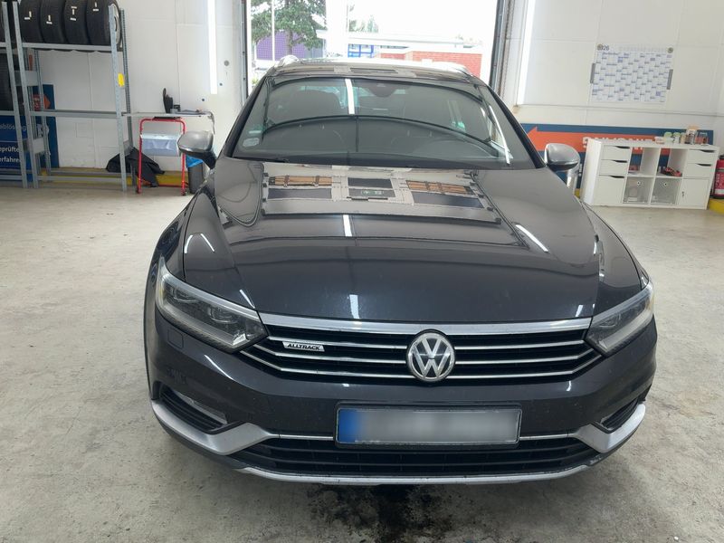 Volkswagen Passat Alltrack 2.0 TDI 4Motion BlueMotion Tech — zdjęcie 9