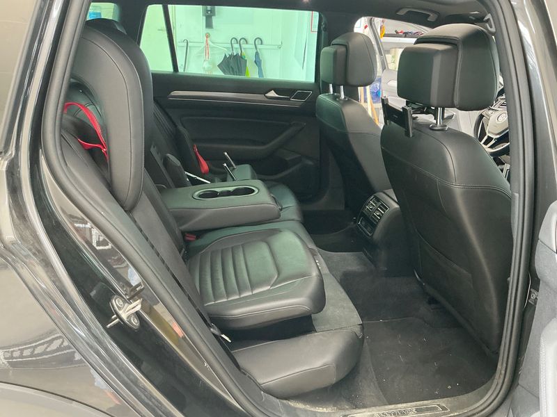 Volkswagen Passat Alltrack 2.0 TDI 4Motion BlueMotion Tech — zdjęcie 14