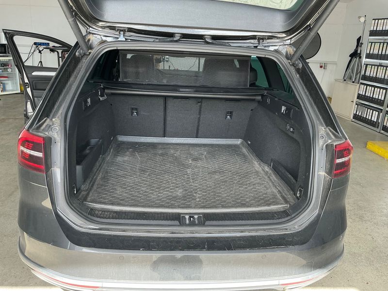 Volkswagen Passat Alltrack 2.0 TDI 4Motion BlueMotion Tech — zdjęcie 10