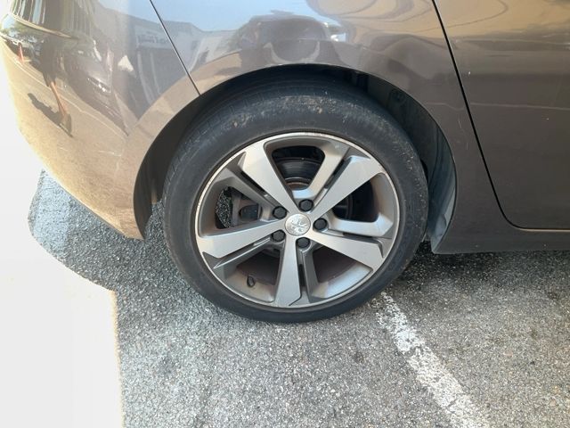 Peugeot 308 1.6 e-HDi Allure 2014 – снимка 9