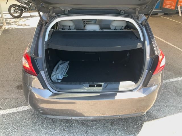Peugeot 308 1.6 e-HDi Allure 2014 – снимка 15