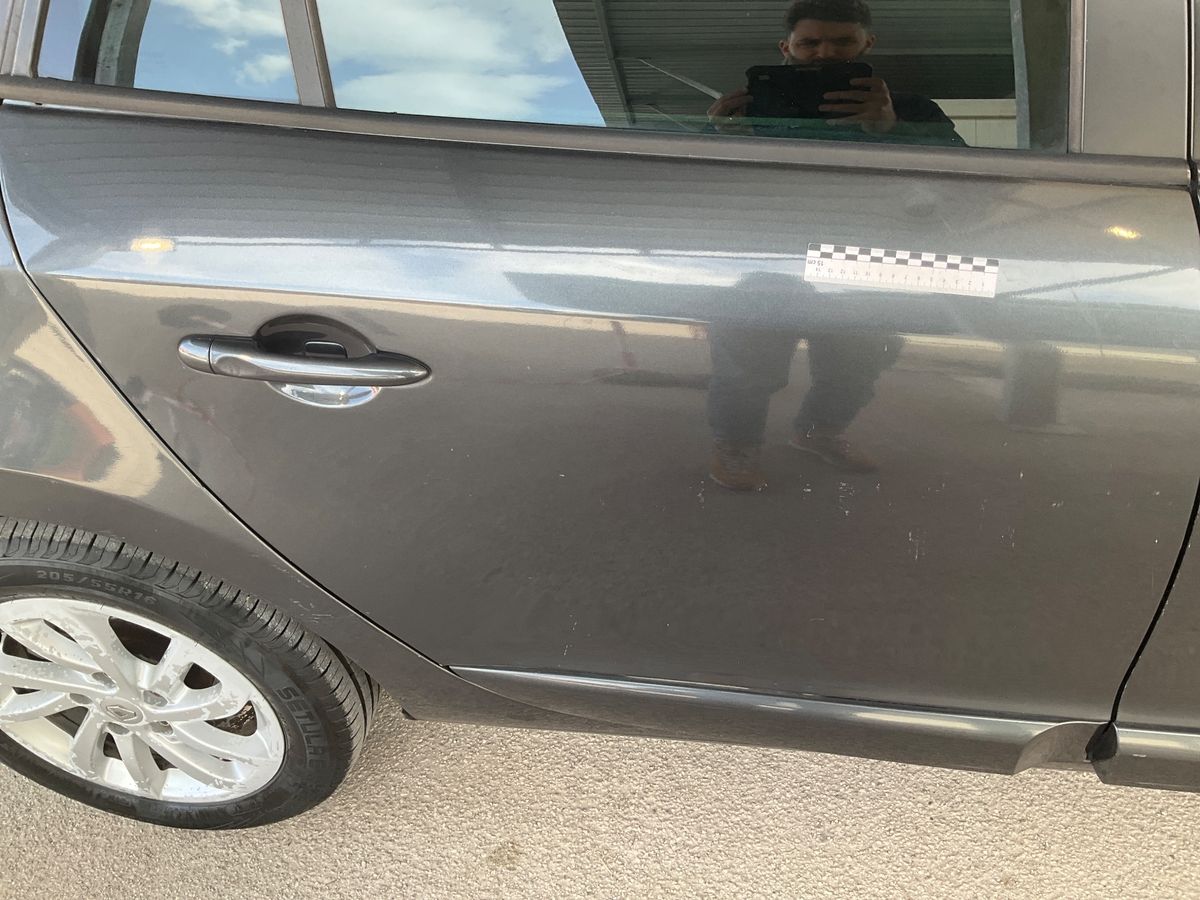 Renault Megane 2015 — photo 36
