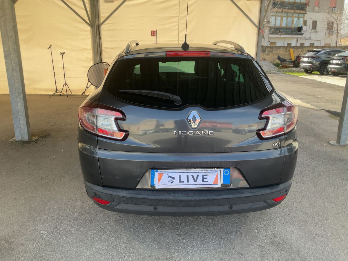 Renault Megane 2015 — photo 8