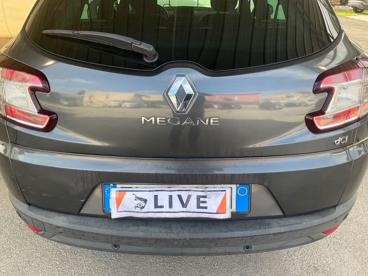 Renault Megane 2015 — photo 53