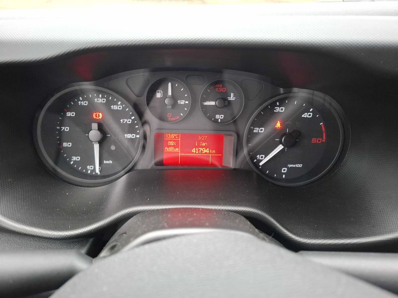 Iveco Daily 3.0 Diesel Einzelkabine 35 C Radstand 3750 — zdjęcie 12