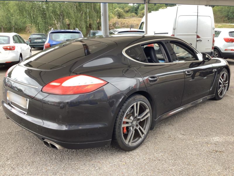Porsche Panamera 4S — zdjęcie 6