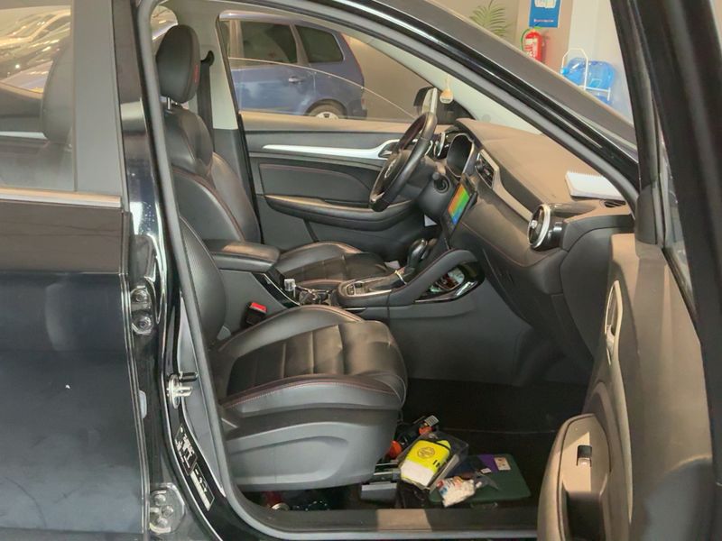 MG ZS 1.0 T-GDI Luxury — zdjęcie 11
