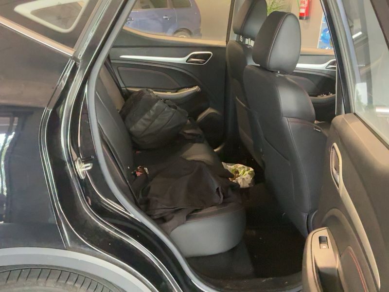 MG ZS 1.0 T-GDI Luxury — zdjęcie 14