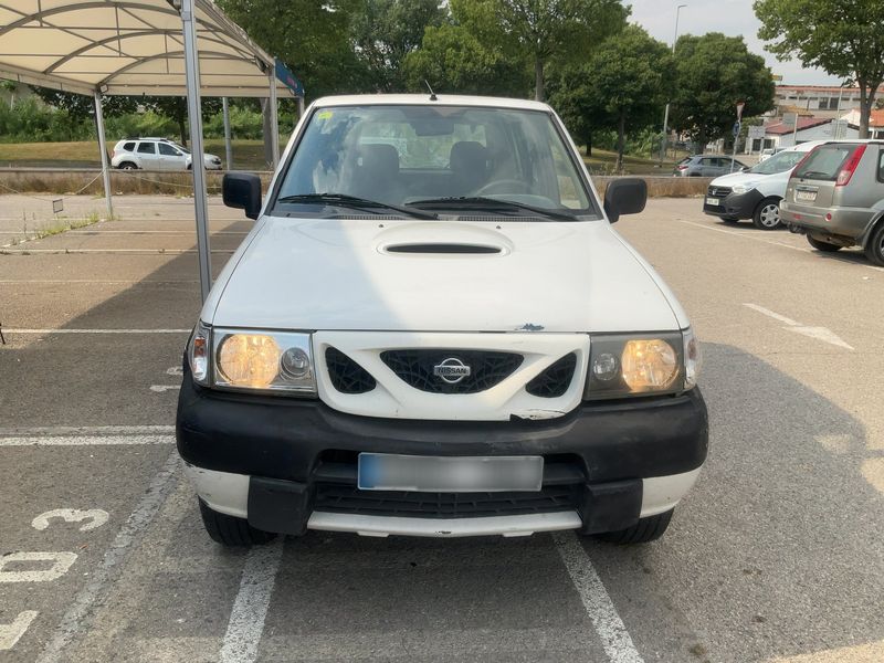 Nissan Terrano 2.7 Turbodiesel Elegance — zdjęcie 9