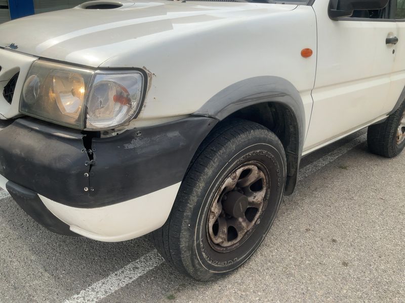 Nissan Terrano 2.7 Turbodiesel Elegance — zdjęcie 2