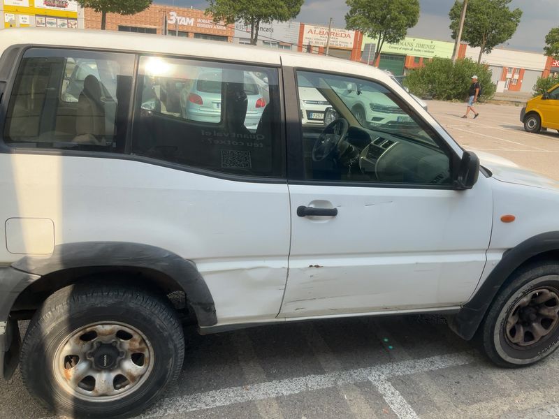 Nissan Terrano 2.7 Turbodiesel Elegance — zdjęcie 7