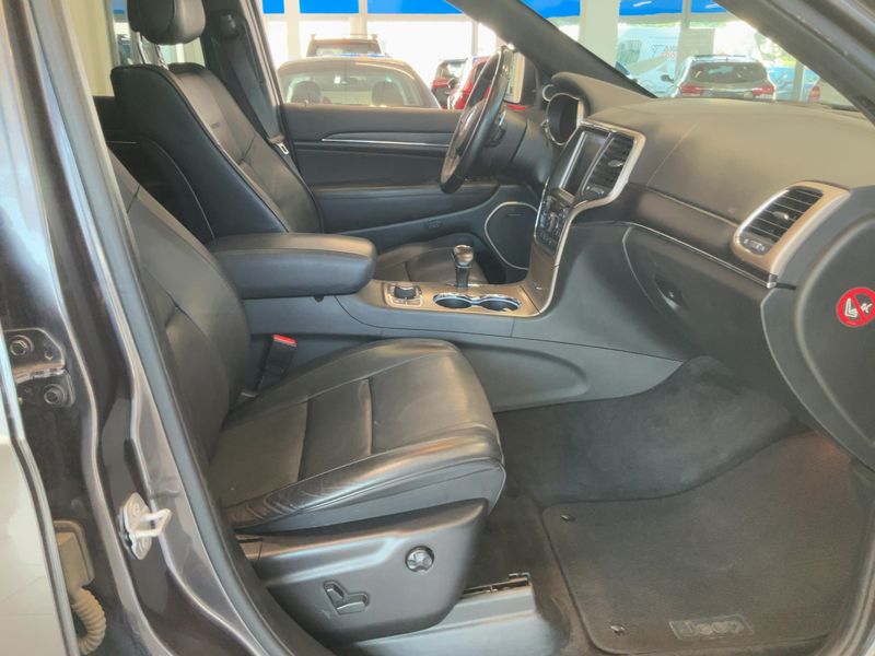 Jeep Grand Cherokee 3.0 CRD Summit — zdjęcie 11