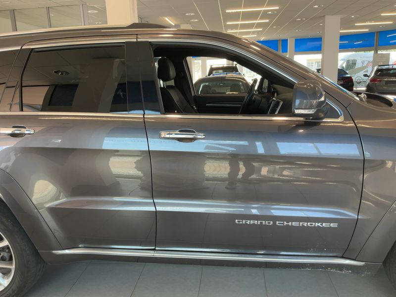 Jeep Grand Cherokee 3.0 CRD Summit — zdjęcie 7