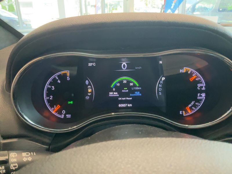 Jeep Grand Cherokee 3.0 CRD Summit — zdjęcie 13