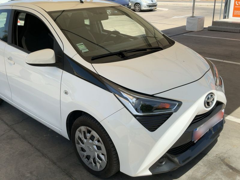 Toyota Aygo 1.0 VVT-i X-Play — zdjęcie 8