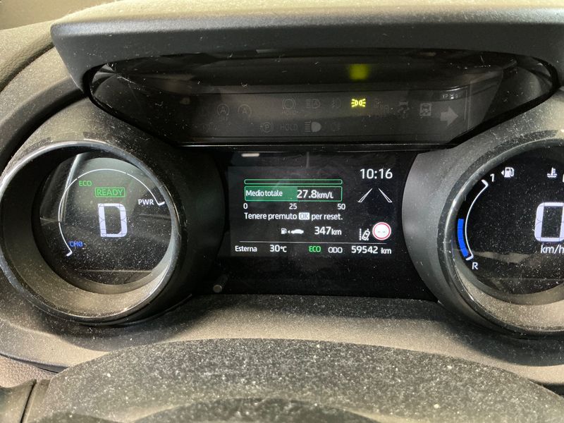 Toyota Yaris 1.5 Hybrid Style — zdjęcie 13