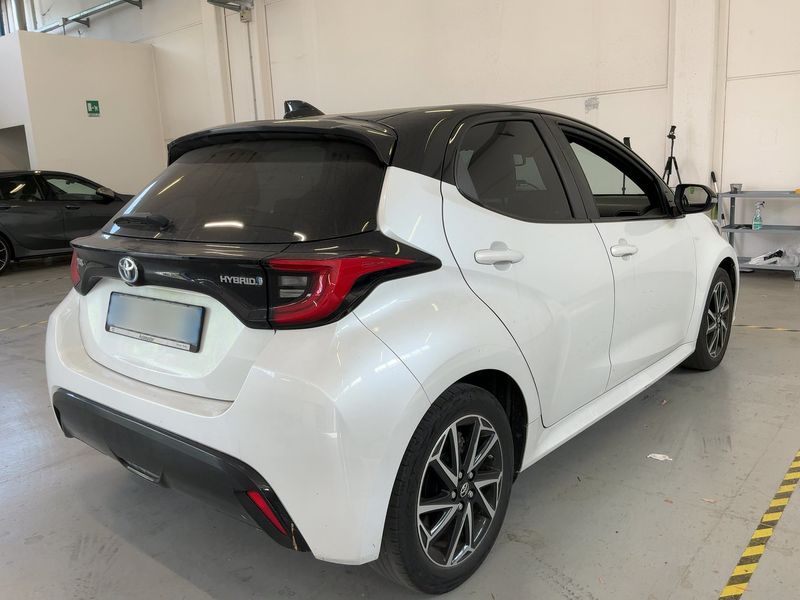 Toyota Yaris 1.5 Hybrid Style — zdjęcie 6