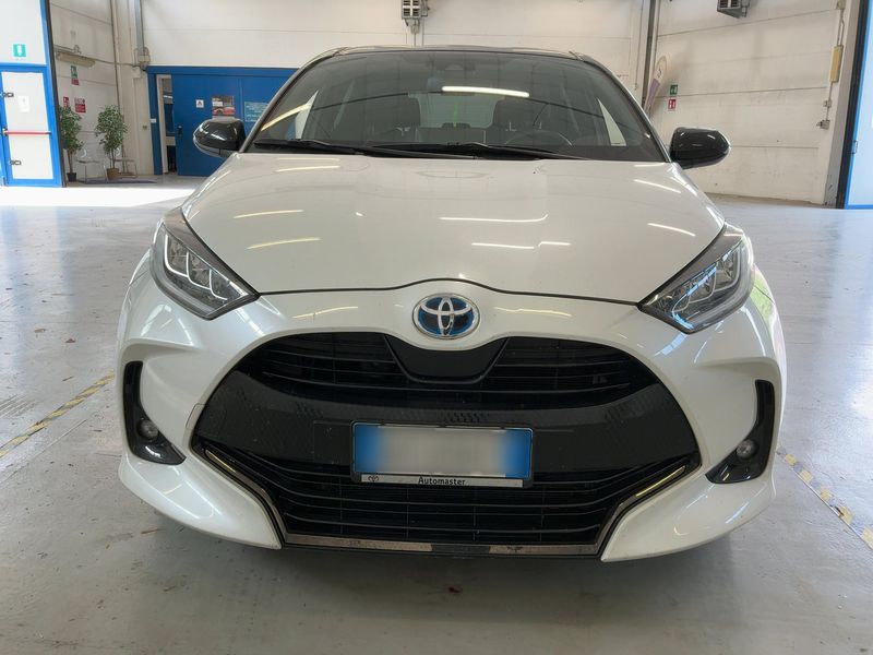 Toyota Yaris 1.5 Hybrid Style — zdjęcie 9