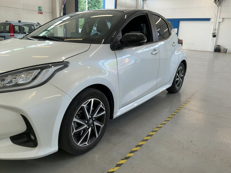 Toyota Yaris 1.5 Hybrid Style — zdjęcie 2