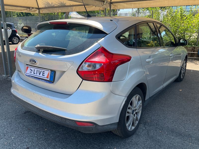Ford Focus 1.0 EcoBoost 2012 – снимка 2