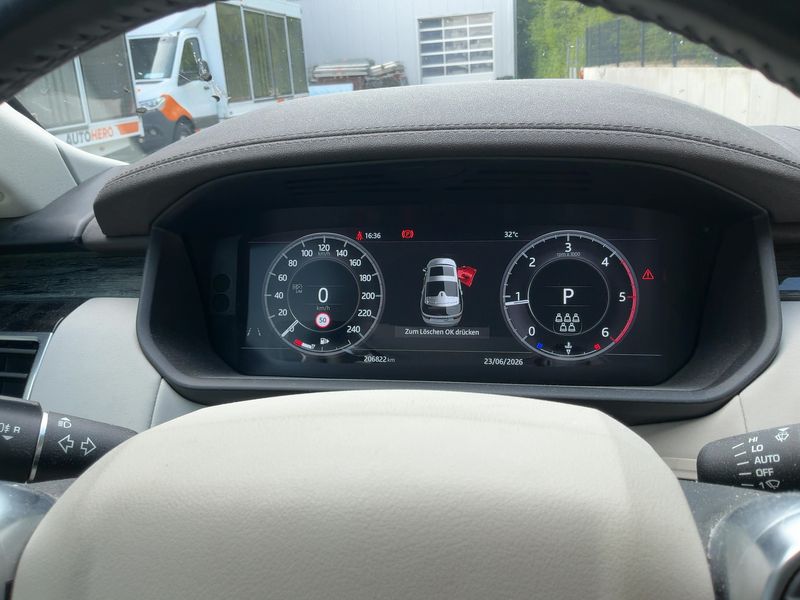 Land Rover Discovery 5 3.0 Td6 HSE — zdjęcie 13