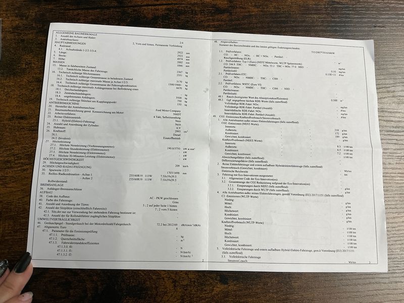 Land Rover Discovery 5 3.0 Td6 HSE — zdjęcie 16