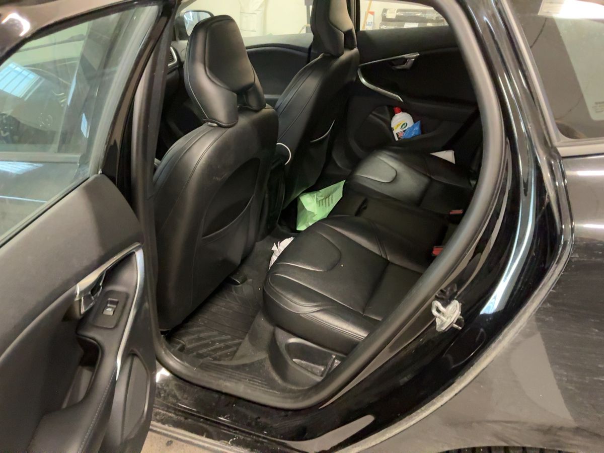 Volvo V40 2.0 D3 You!