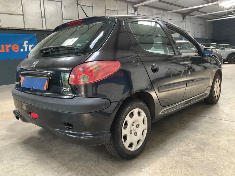 Peugeot 206 1.4 XT — zdjęcie 2